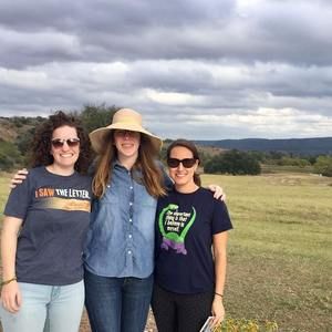 Meet your Posher, Laura